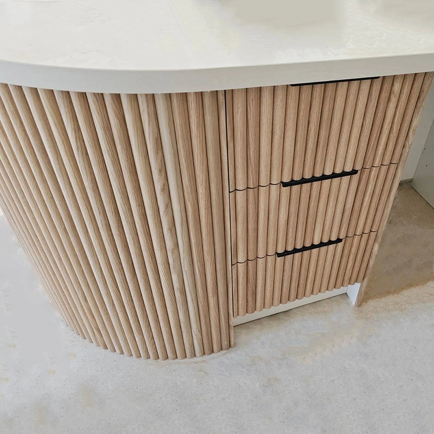 WOODFLEX Flexible Wooden Slat Wall Panel - Oak Veneer - 2700mm x 600mm - Half Round