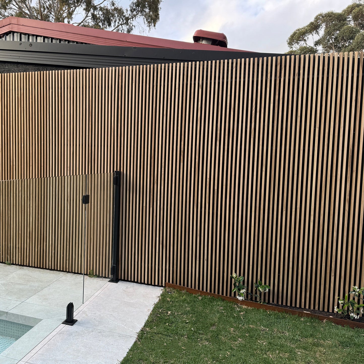 Solid Hard Wood Wall & Fence Cladding - SAMPLE - 300mm x 200mm