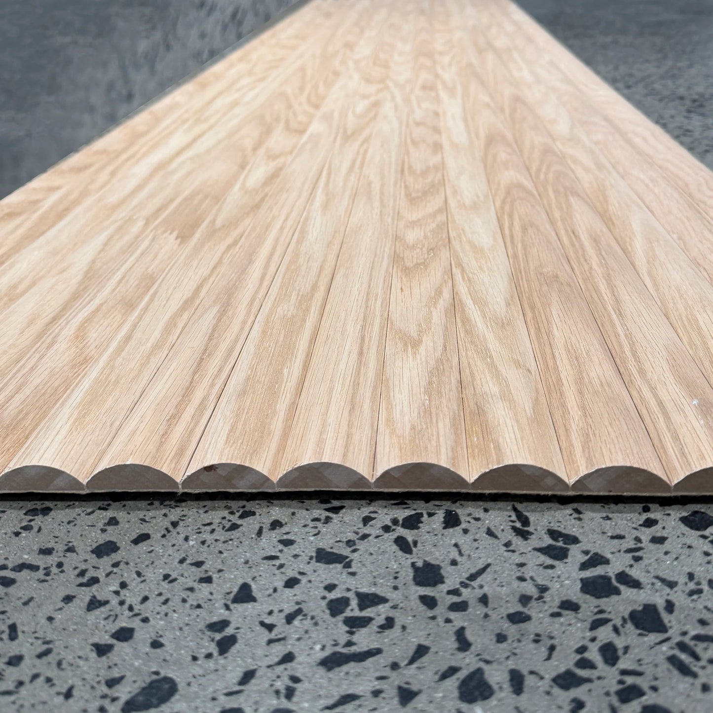WOODFLEX Flexible Wooden Slat Wall Panel - Oak Veneer - 2700mm x 600mm - Half Round 37mm