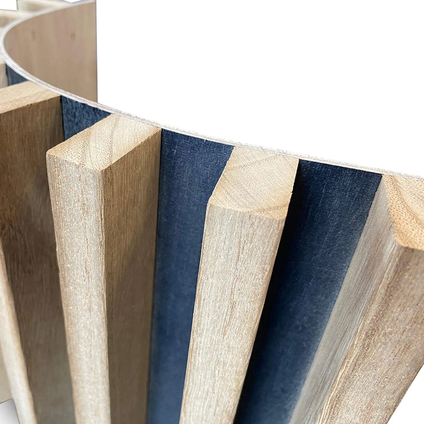 WOODFLEX Flexible Outdoor Hard Wood Batten Pool Fence Cladding - Oak & Black - 2400mm x 600mm