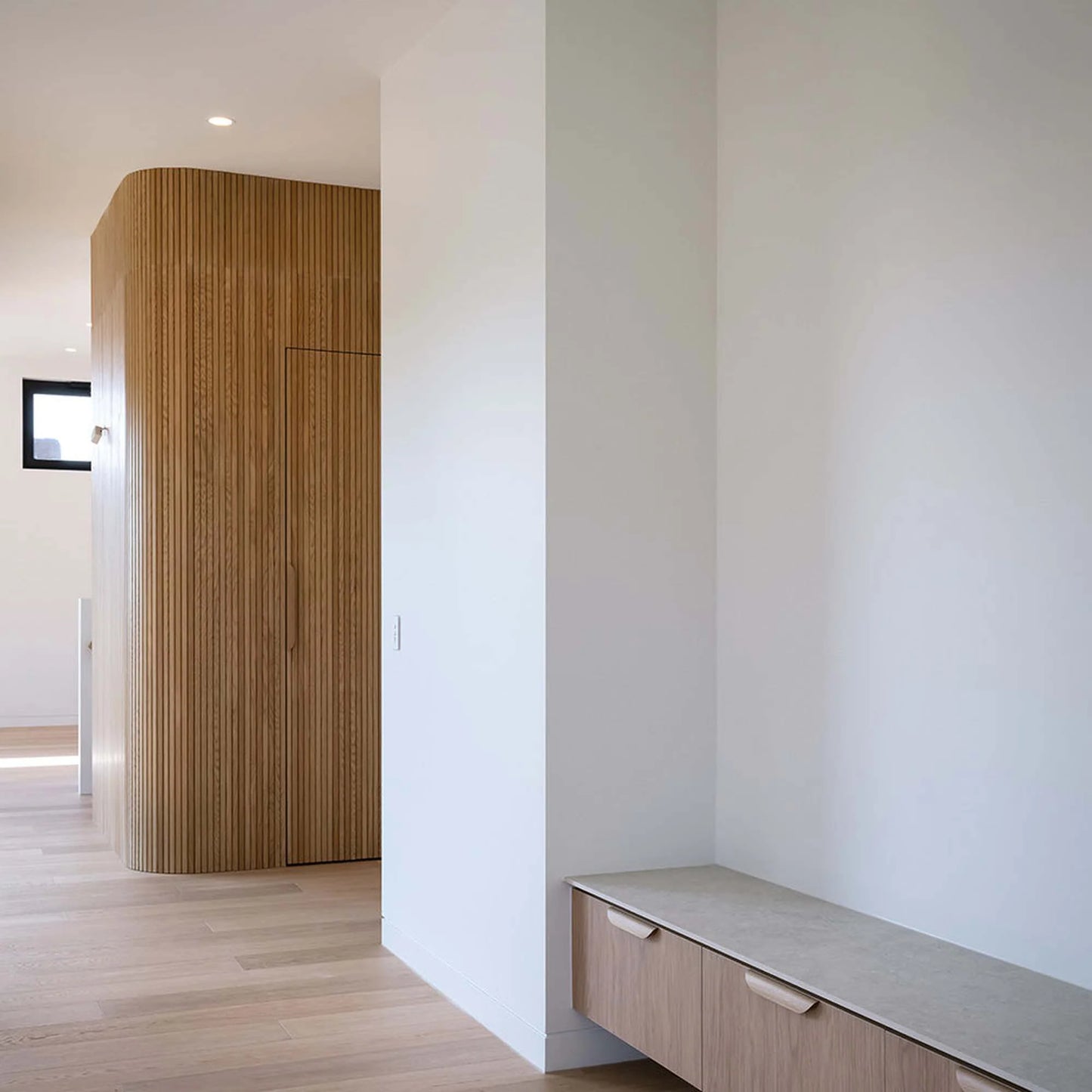 WOODFLEX Flexible Wooden Slat Wall Panel - Oak Veneer - 2700mm x 600mm - Trapezium