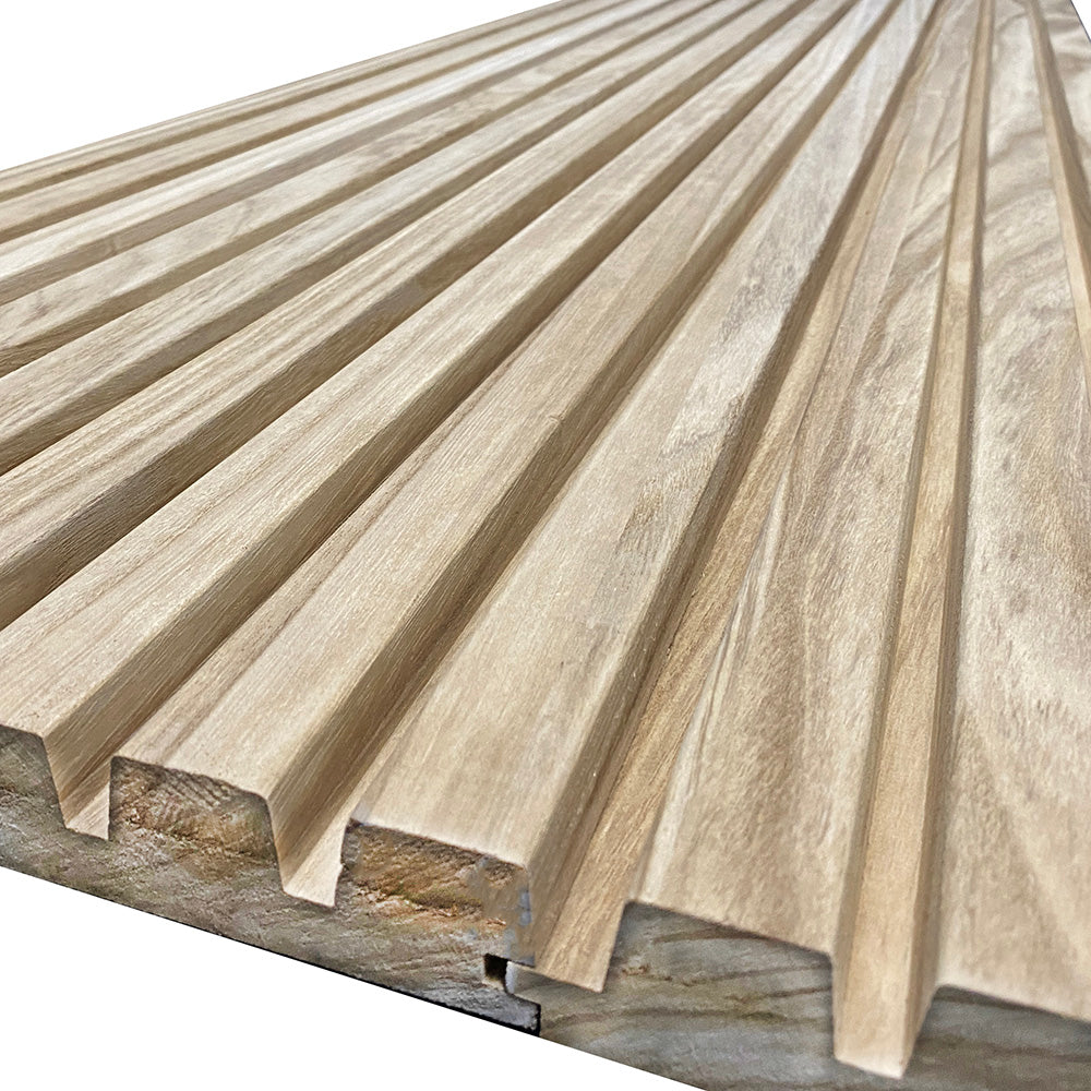 WOODFLEX Outdoor & Indoor Solid Hard Wood Slat Wall & Ceiling Cladding - Oak - 2700mm x 545mm