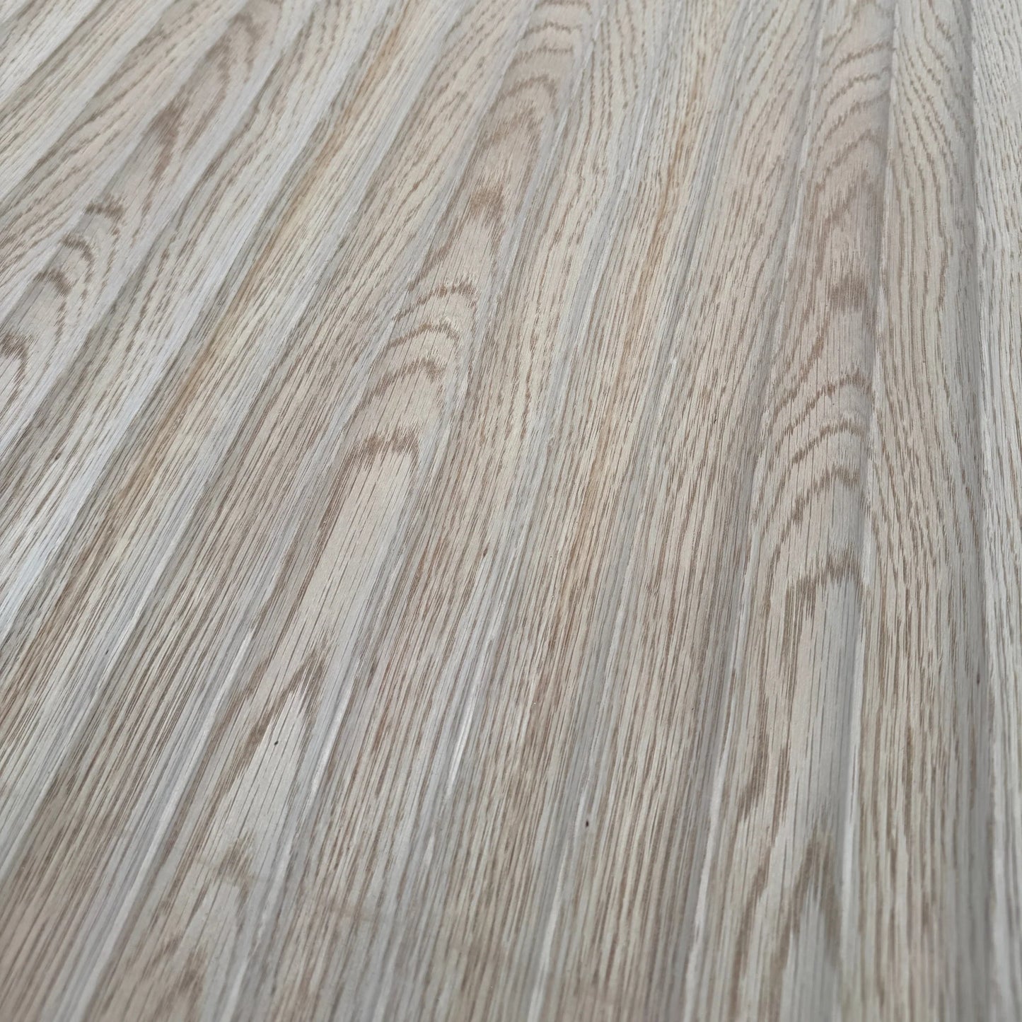 WOODFLEX® FLOW Flexible Wooden Wall Panel - Oak Veneer - 2700mm x 600mm - Wave 37.5mm