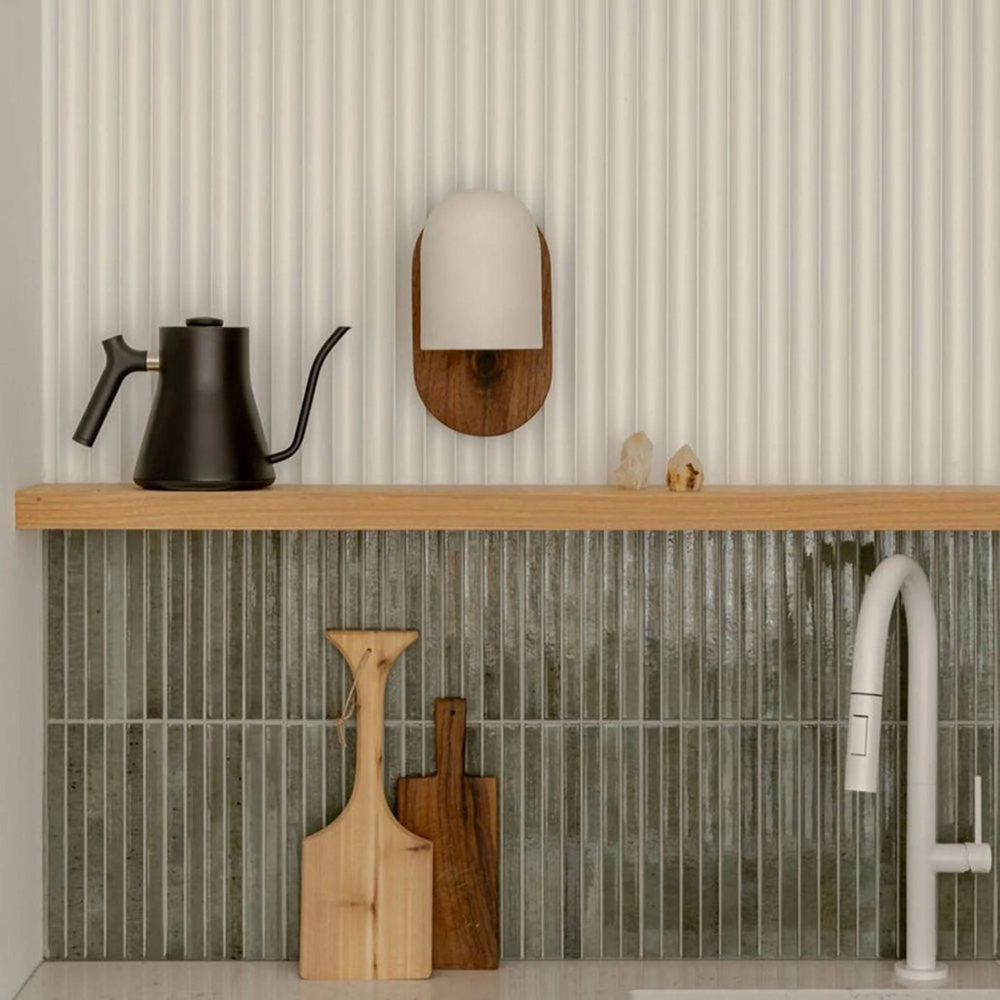 WOODFLEX WHITE PRIMED FLEXIBLE - WAVE 46 - 2700mm x 600mm